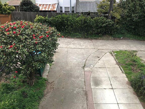 5th image of 2011 17th Ave