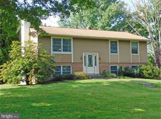 236 Grannery Ln, North Wales, PA 19454