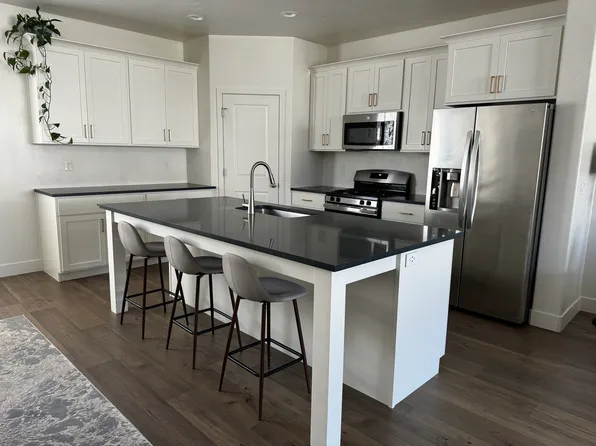 785 W Bronze Leaf Rd, American Fork, UT 84003