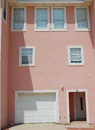 3rd image of 1429 Arkansas St