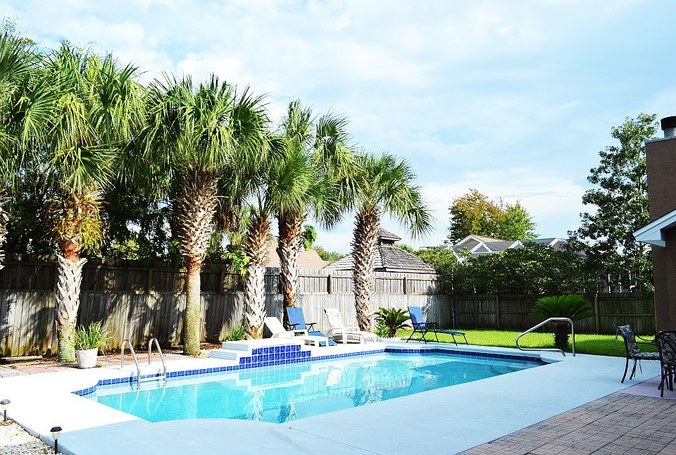 2nd image of 209 Hidden Pines Dr