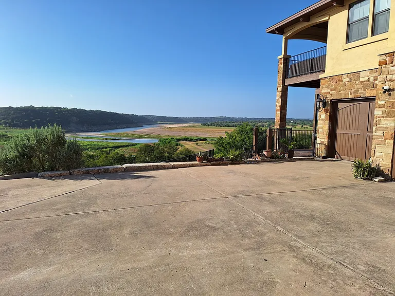 1690 Hickory Creek Rd — Photo 36
