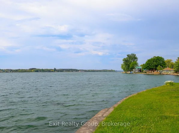 87 Evergreen Ln, Brighton, ON K0K 1L0