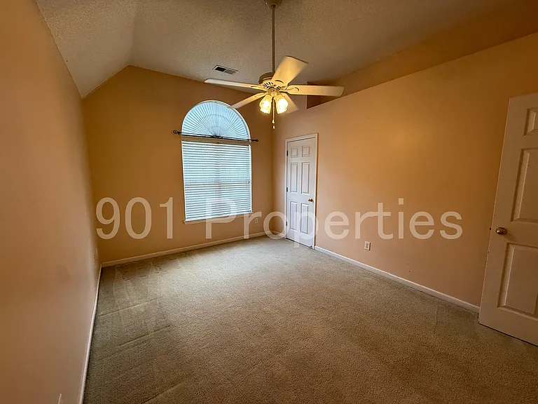 4957 Rivercrest Ln — Photo 20