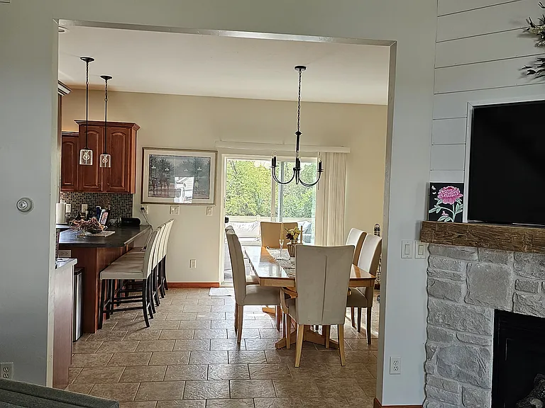 2074 River Point Ct — Photo 3