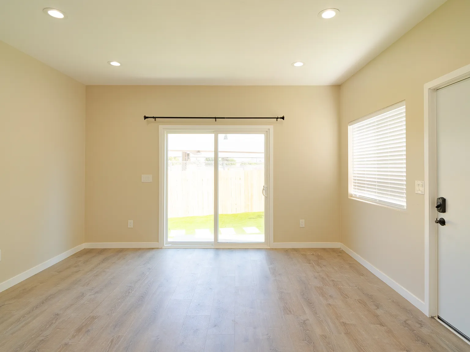 5649-51 Baja Dr - 5651 — Photo 4