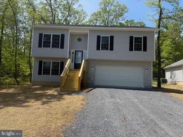 231 Winchester Dr, Winchester, VA 22602