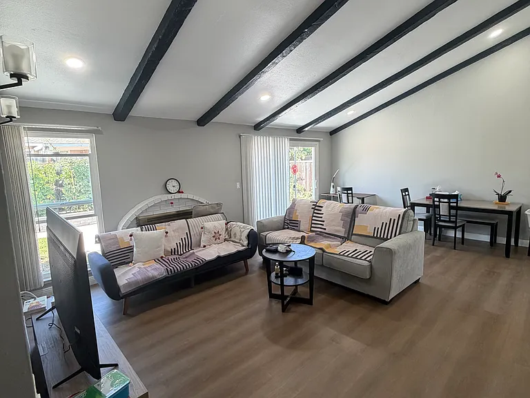 817 Horcajo St — Photo 3