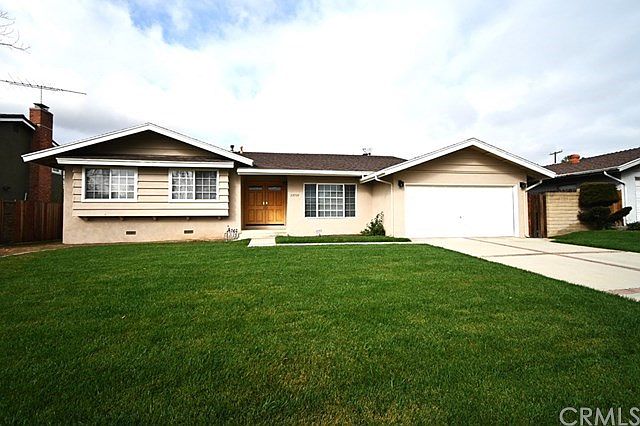 1st image of 13531 Malena Dr
