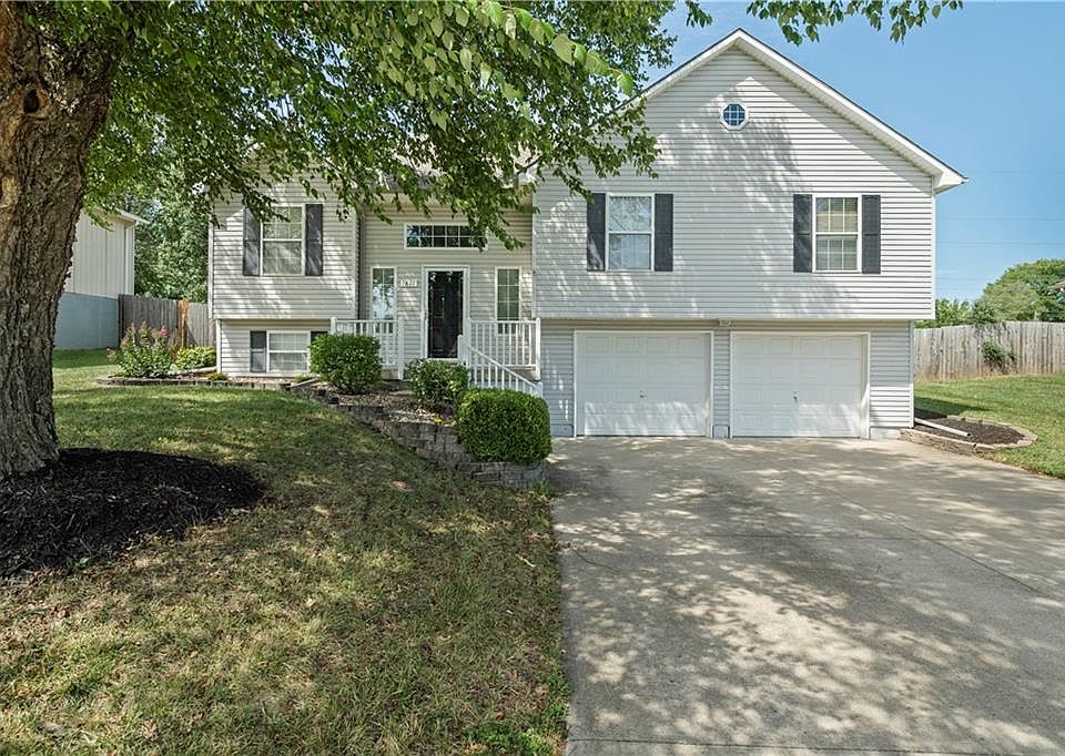 1st image of 1817 SE Kenwood Dr