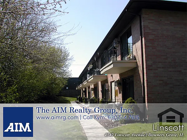 Renovated Apartment With In-Unit Washer-Dryer & Garage Parking! — Photo 23