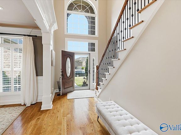 5th image of 121 Horizon View Ct
