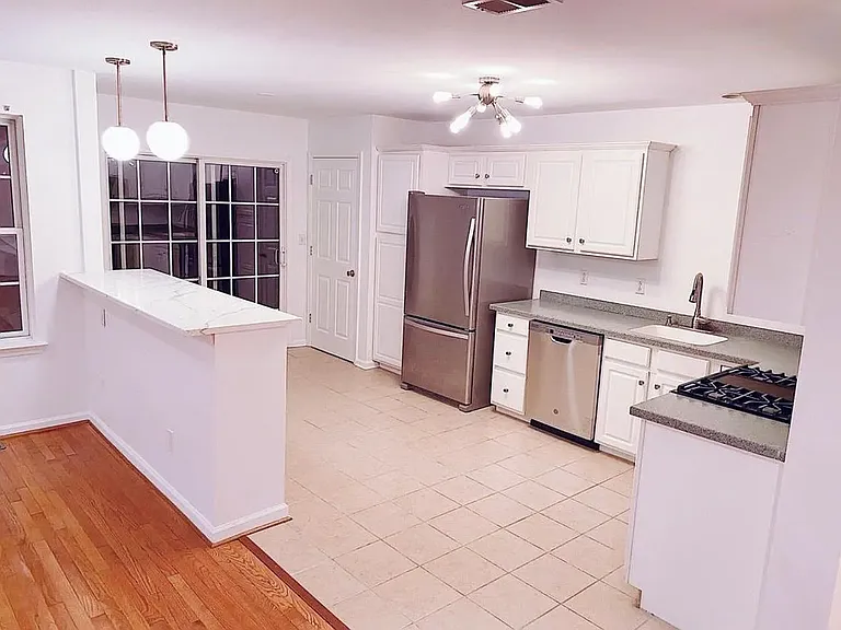 3343 Woodland Cir #47 — Photo 2