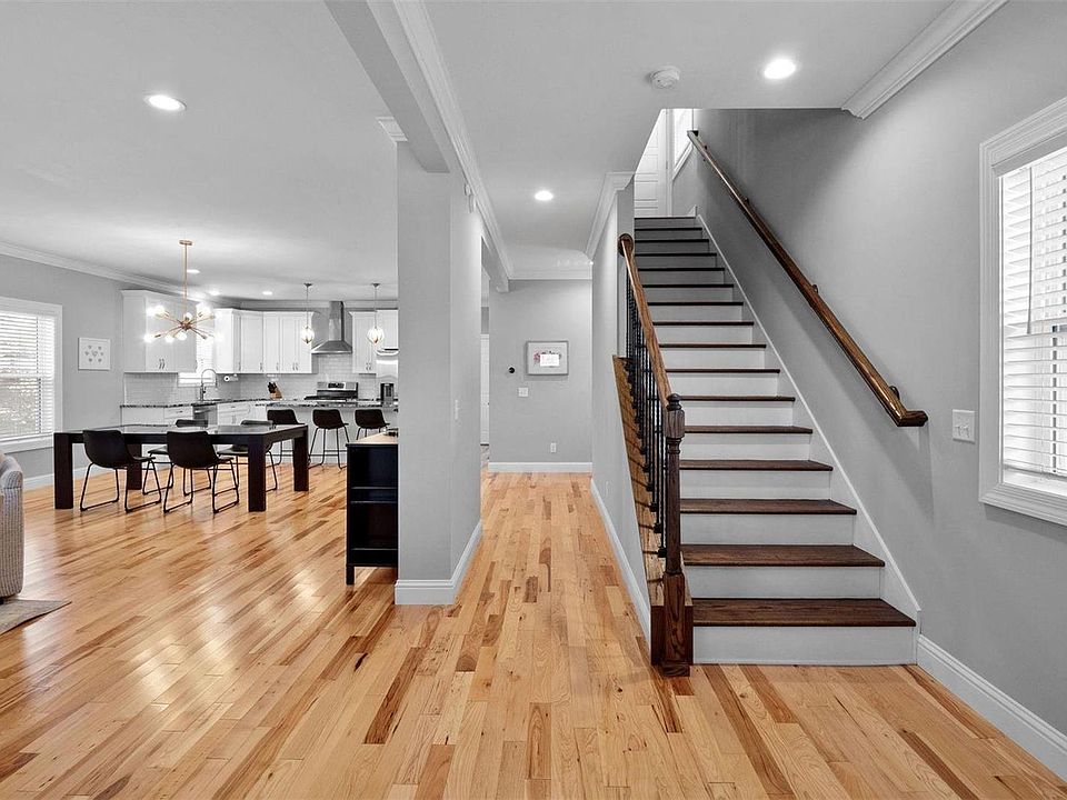 7272 Sarah St, Saint Louis, MO 63143 | Zillow