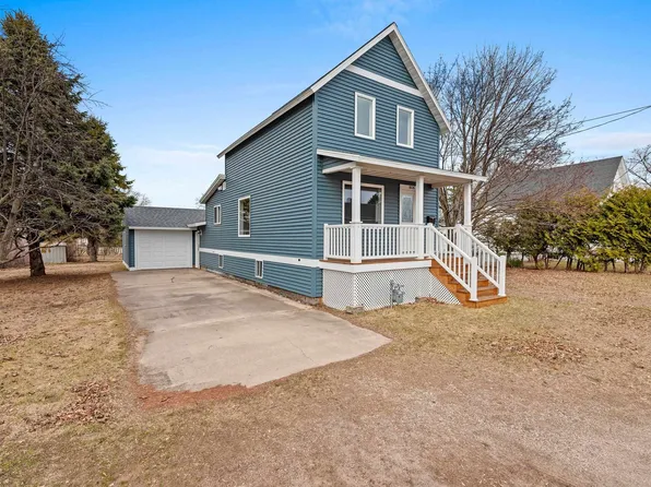 1606 29th Ave, Menominee, MI 49858