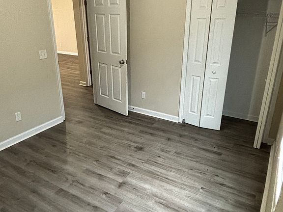 5th image of 2352 Quazar Cir