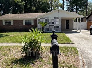 6139 Deepwood Dr E, Jacksonville, FL 32244