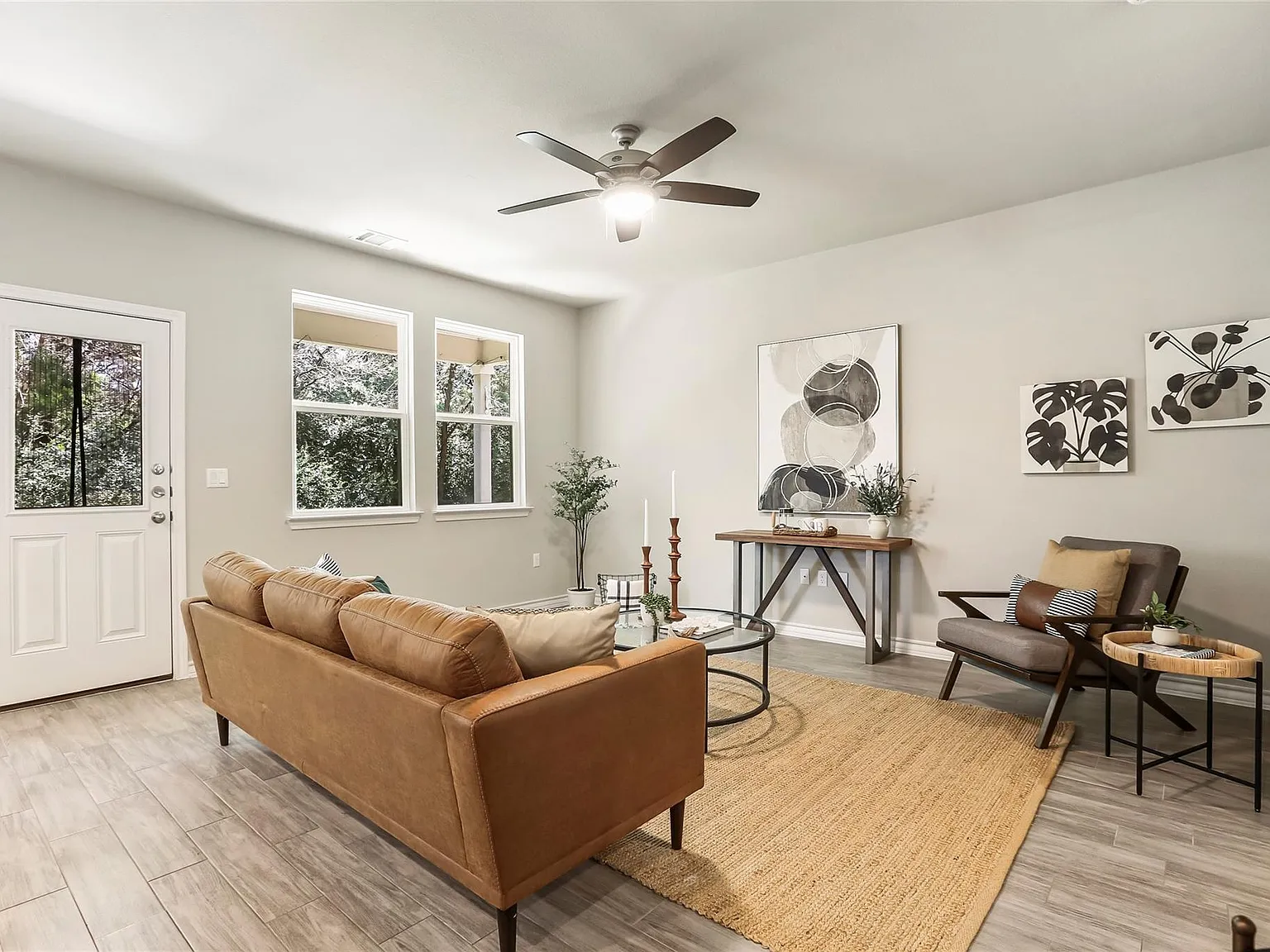 3 bed, 2.5 bath, 1922 sqft, $3,150 — Photo 4