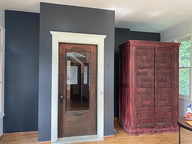 1st image of 1320 West28th St