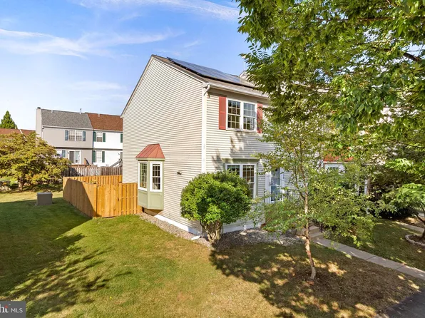 908 Smartts Ln NE, Leesburg, VA 20176