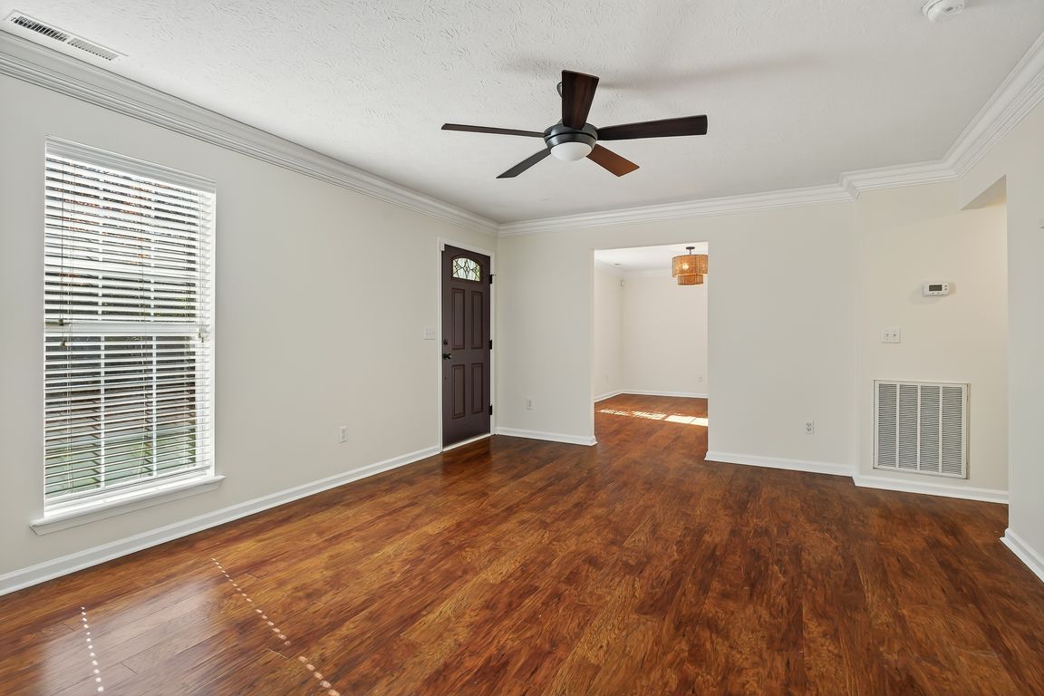 next background image