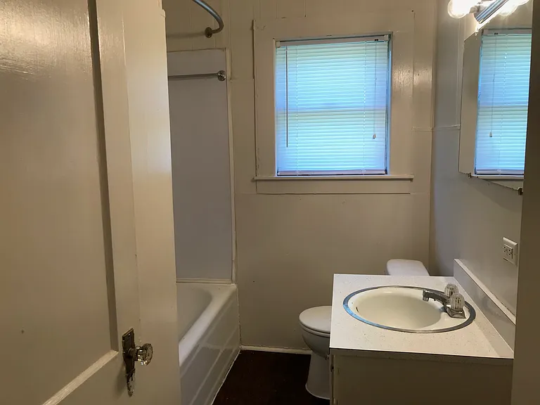1010 Maple St #D — Photo 7
