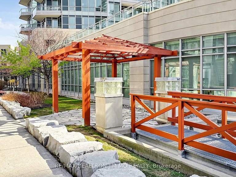 18 Holmes Ave #1606 — Photo 44