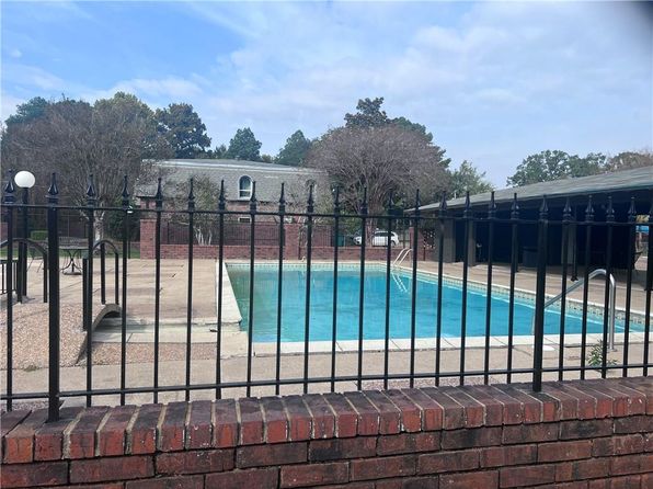 4604 Parliament Dr #107, Alexandria, LA 71303