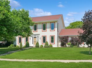 5549 Kensington Cir, Johnston, IA 50131