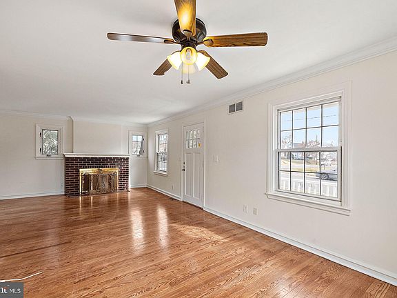 5th image of 401 Jackson Ave