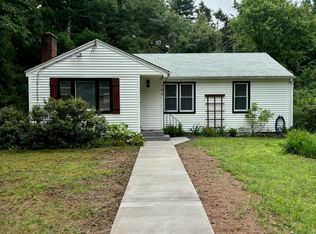 196 Forest Ln, Glastonbury, CT 06033