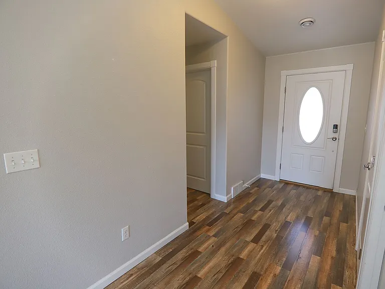 810 Pinyon Pl — Photo 6