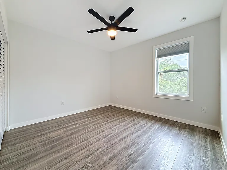 1956 Freedom Dr #1 — Photo 33