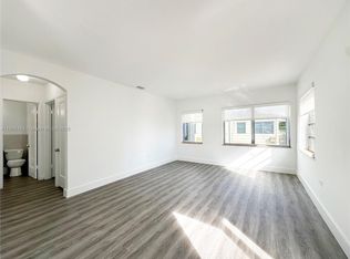 1920 Biarritz Dr APT 4, Miami Beach, FL 33141