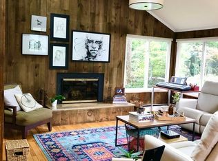 5624 Greentree Rd, Bethesda, MD 20817