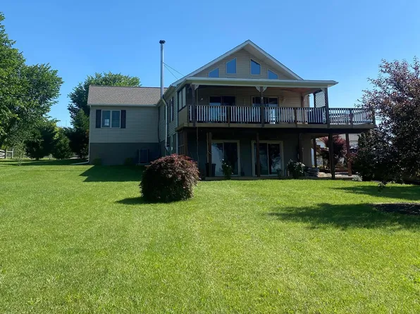 2341 Needmore Rd, Martinsburg, WV 25403