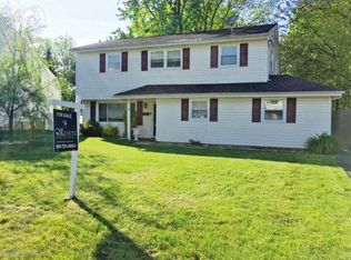 3 Coach Dr, Hazlet, NJ 07730