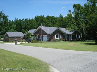 358 Nash Rd, Saint Pauls, NC 28384