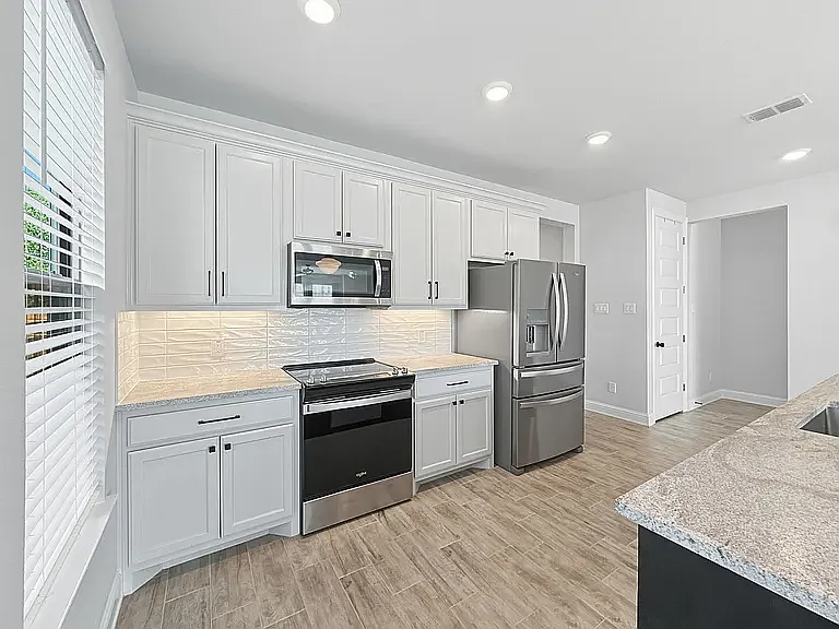9525 Thorncrown Ln — Photo 8
