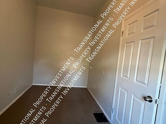 4th image of 16102 Parkgrove Ave