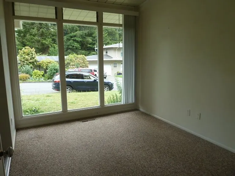 745 Shirley Blvd — Photo 7