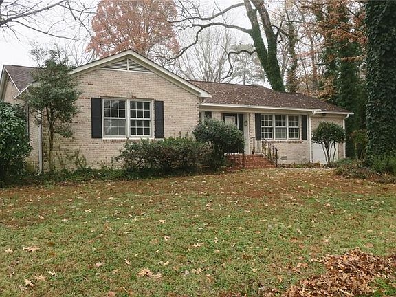 2nd image of 225 Falcon Dr
