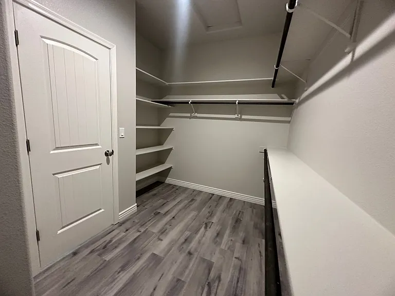 2743 Chambers Ave — Photo 21