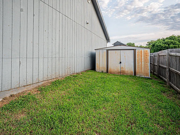 2517 Elm Creek Dr — Photo 29