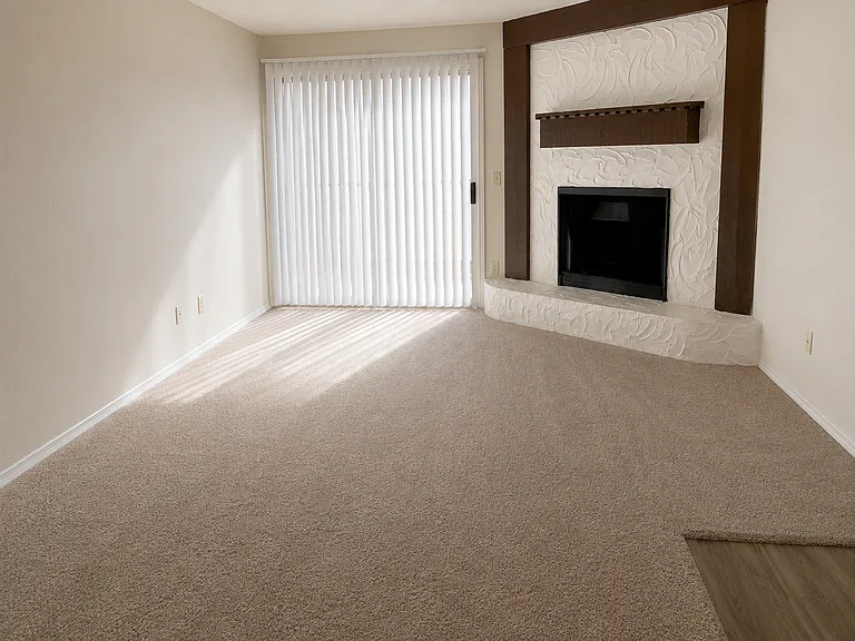 Woodside Village Apartments — Photo 26