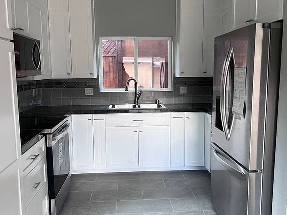 4th image of 4621 38th St
