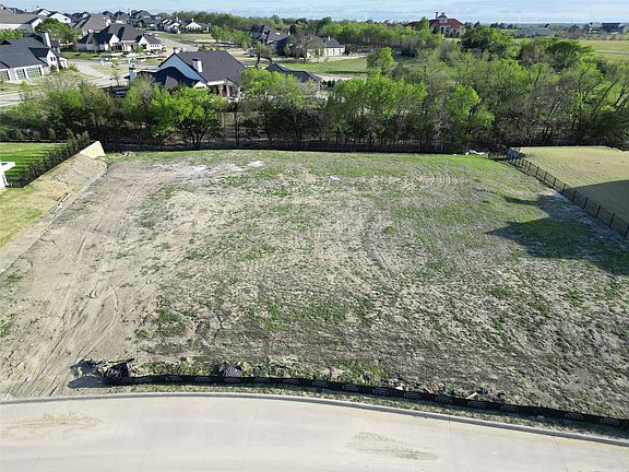 5th image of 233 Sunset Point Trl