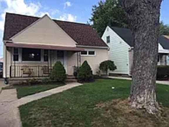 4th image of 64 Edgewood Ave