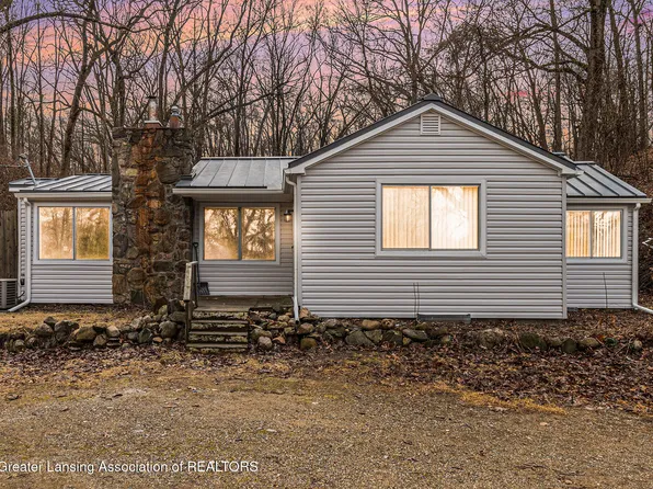 19999 Williamsville Rd, Gregory, MI 48137