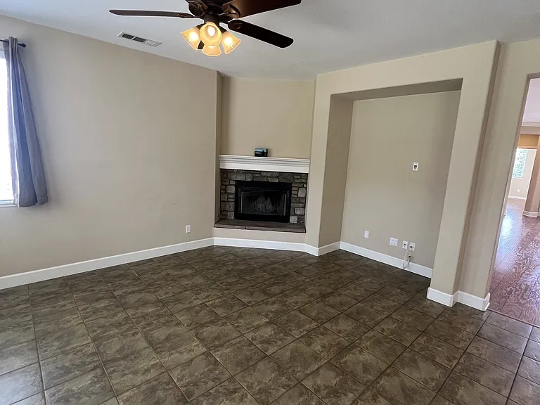 1612 Camino Largo St — Photo 9